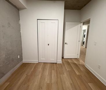 1655 Carling Avenue - Photo 2