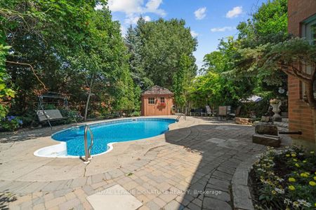 For Lease - 95 Shaftsbury Avenue, Richmond Hill, Ontario - Photo 2