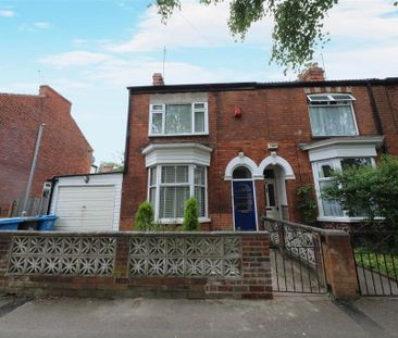 3 bedroom end of terrace house to rent - Photo 2