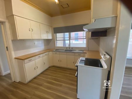 POPULAR DAY STREET OPPORTUNITY - Photo 5