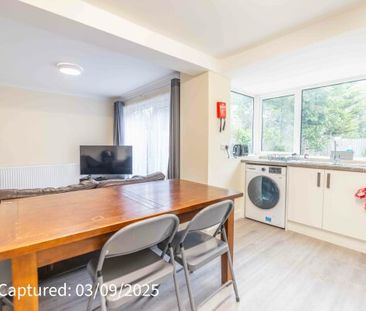 19 Yarburgh Way, Badger Hill - Photo 5