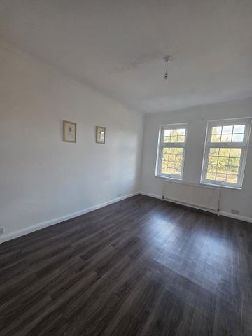 5 bedroom end of terrace house to rent - Photo 5