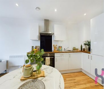1 bedroom flat to rent - Photo 6