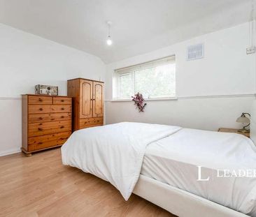 Tattenhoe Lane, Bletchley, Milton Keynes, MK3 - Photo 1