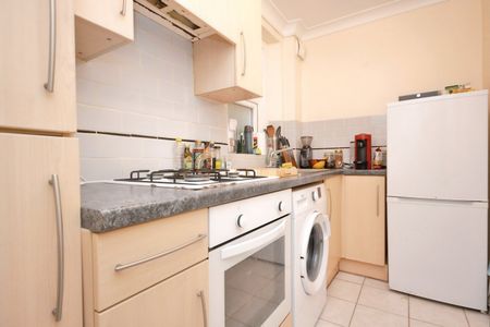 Flat to rent - Maberley Road, London, SE19 - Photo 5