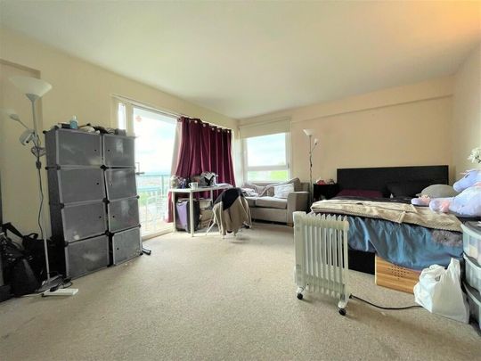 Studio Flat, Irving House, BS1 - Photo 1