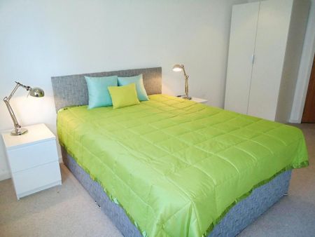 2 bedroom flat to rent - Photo 3
