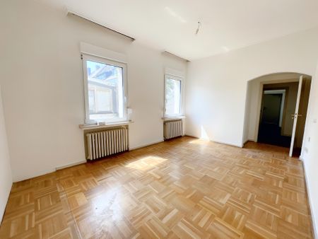 GROßZÜGIGE 2-ZIMMER WOHNUNG IN KREFELDER INNENSTADT ZU MIETEN! - Foto 4