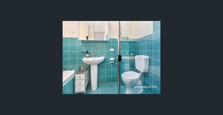 Spacious Apartment Living - Photo 5