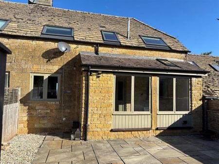 2 bedroom terraced house to rent - Photo 3