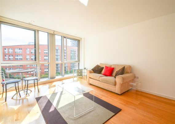 Ontario Tower, Fairmont Avenue, New Providence Wharf, London, E14 - Photo 1