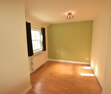 2 bedroom maisonette to rent - Photo 2