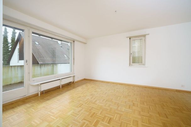 Generous 5.5-room apartment with fireplace and balcony - Photo 1