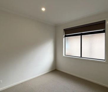 58 Greg Norman Drive, Point Cook VIC 3030 - Photo 4