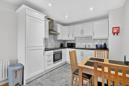 602 Park Avenue, Bankmore Street, Belfast, BT7 1AQ - Photo 2
