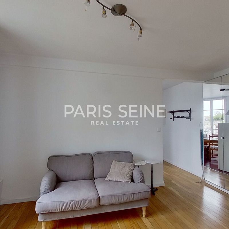 ** RUE CHEVERT**BEAU STUDIO MEUBLÉ **DERNIER ÉTAGE ASC**LUMINEUX ET CALME** - Photo 1