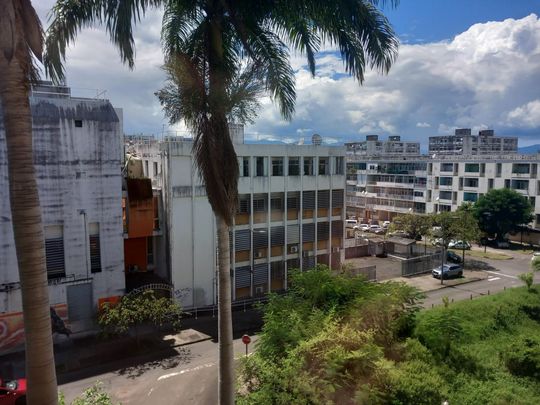 Appartement à louer à Les Abymes, Guadeloupe - Photo 1