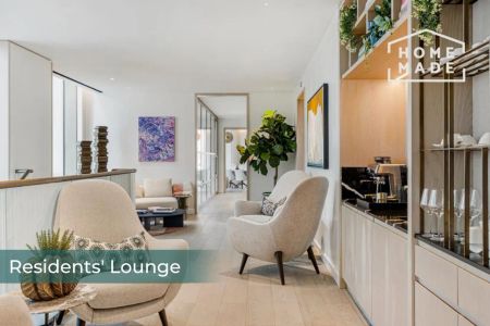 River Park Tower, SW8 - Photo 3