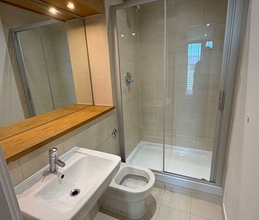 2 Bed Flat, Kelso Place, M15 - Photo 2