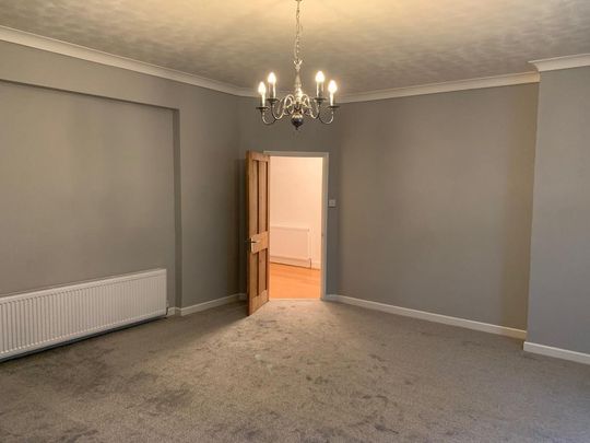 1 bedroom ground floor flat to rent - Photo 1