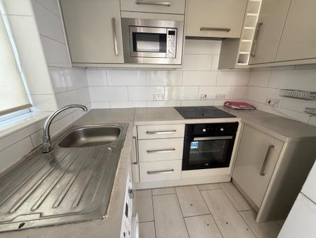 1 bedroom house to rent - Photo 2