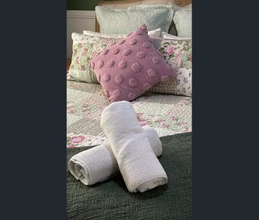 Granny flat in Montville hinterland - Photo 1