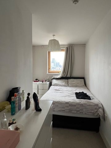 Room in a Shared Flat, Salcombe Court, E14 - Photo 3