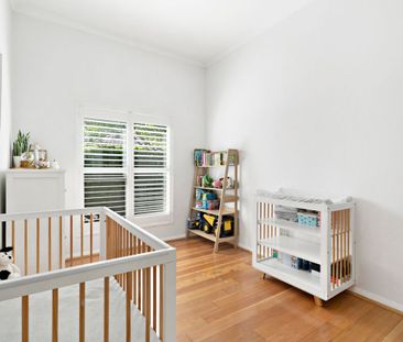 Gorgeous Sun-filled Garden Apartment | | Extra Convenient Location - Photo 4