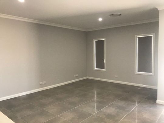 Two Bedroom Modern Unit in Central West Location - Photo 1