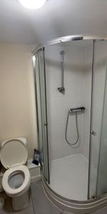 Flat to rent - Photo 3