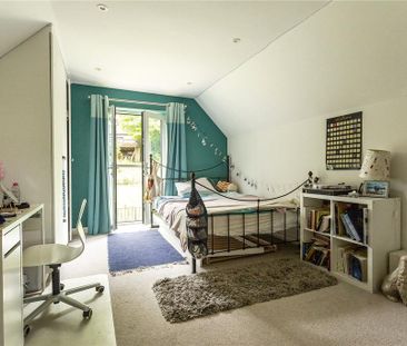 5 bedroom detached house to rent - Photo 4