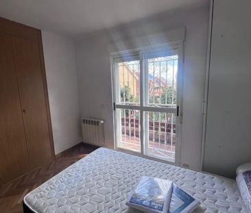 Calle de Josefina Carabias, Madrid, Community of Madrid 28055 - Photo 4