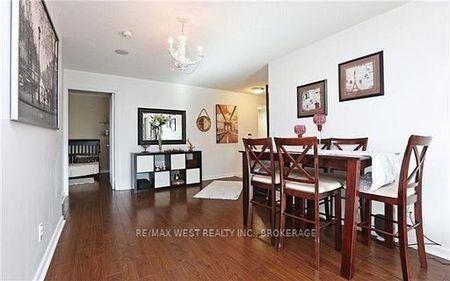 For Lease - 8 Park Road Unit# 2012, Toronto, Ontario - Photo 4