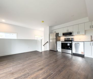 For Lease - 25 Fair Oaks Crescent Unit# B, South of Baseline to Kno... - Photo 6