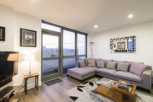 Canalside Square - Photo 1