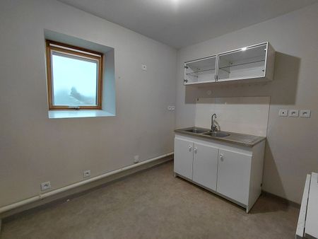 Location Appartement 3 pièces 70m² - Photo 2