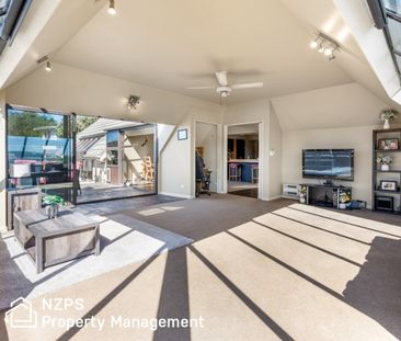 225 Larnach Road, Waverley - Photo 2