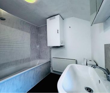 3 bedroom apartment to rent - Photo 5