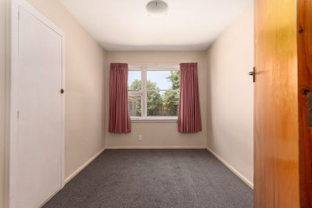 AVAILABLE IMMEDIATELY - Photo 3