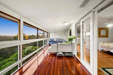 Large Home Overlooking Middle Harbour and the National Park - Photo 5