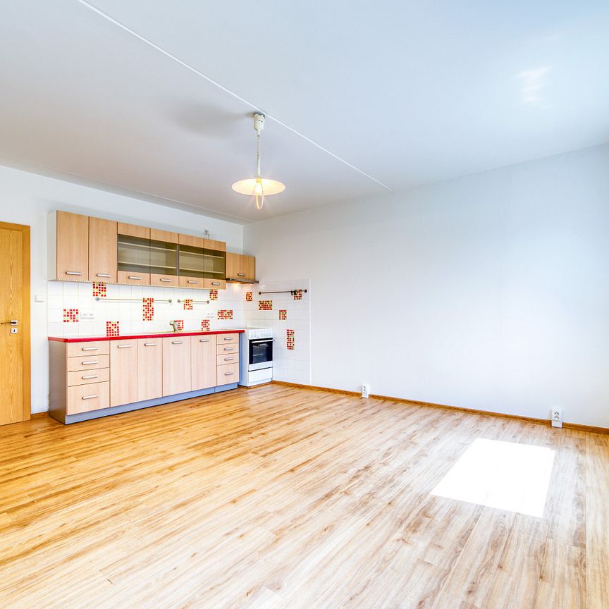 Pronájem bytu 1+kk 32 m² - Photo 1