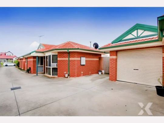 30 Bradley Street, Melbourne - Photo 1