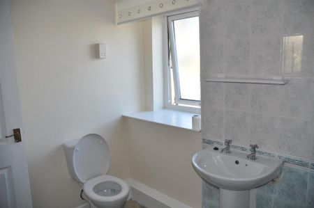 2 bedroom barn conversion to rent - Photo 4