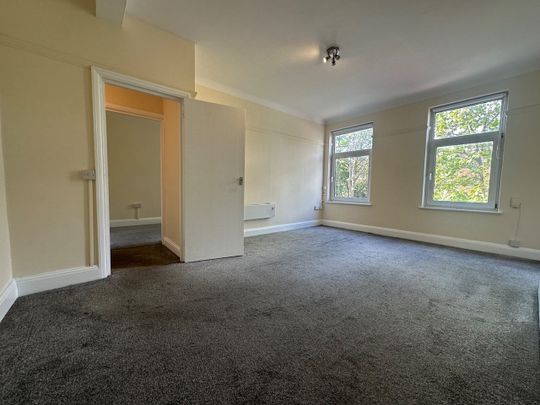 2 Bed Flat, London Road, SW16 - Photo 1