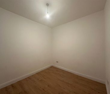 3 Bedroom Flat - Duplex To Let - Photo 5