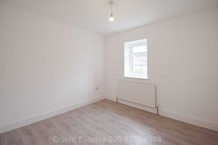 Price £4,000 pcm - Available 15/12/2025 - Unfurnished - Photo 4