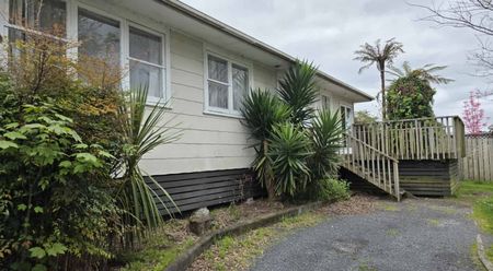 Family Home on Fairview Road - Photo 5