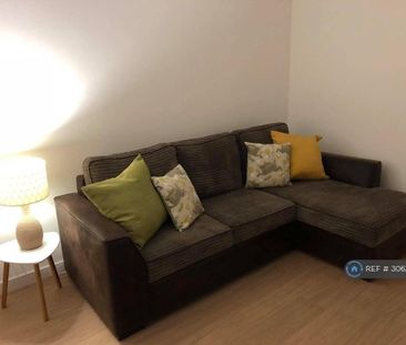 1 bedroom flat to rent - Photo 1