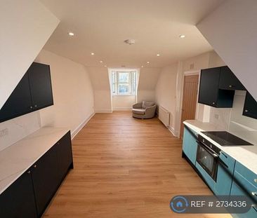 3 bedroom flat to rent - Photo 1