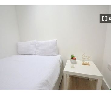 Room for rent in 4-bedroom apartment in Drimnagh, Dublin - Photo 6